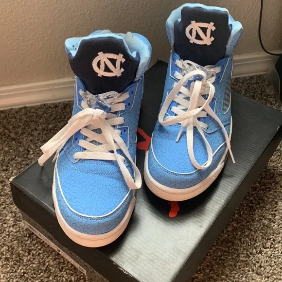 Jordan | Shoes | Air Jordan 5 Retro Unc Pe Worn Once Good  display picture 3
